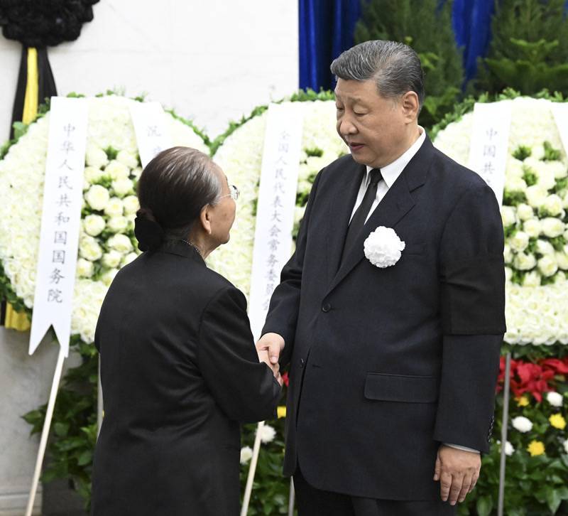 熱地同志遺體在京火化 習(xí)近平等到八寶山革命公墓送別:公墓